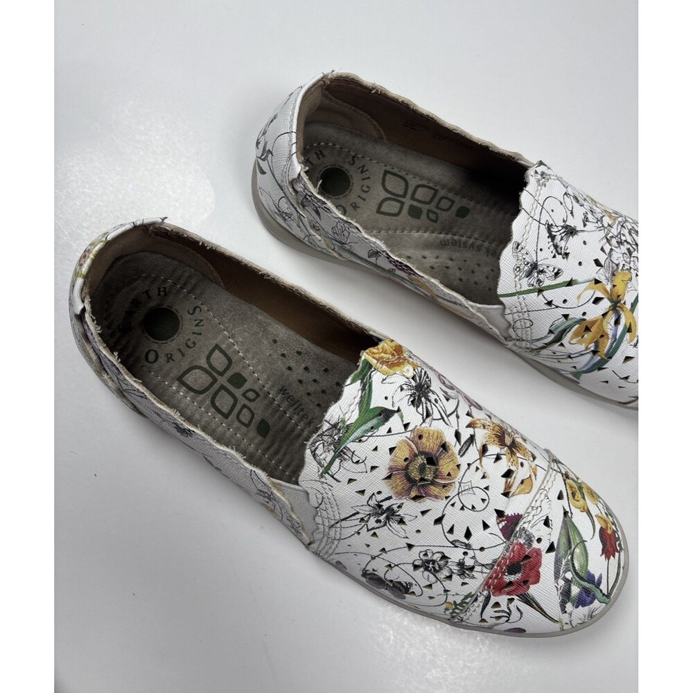 Earth Origins Celeste White Flowered Slip On Comfort Shoes Size Women 9 1/2M - Picture 9 of 9